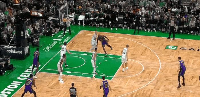 关于绿军三连胜，霍福德贡献稳定表现的信息